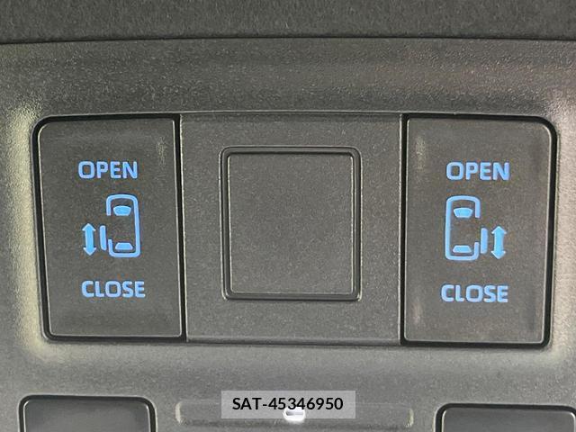 Toyota NOAH 2022-10 8285466-5