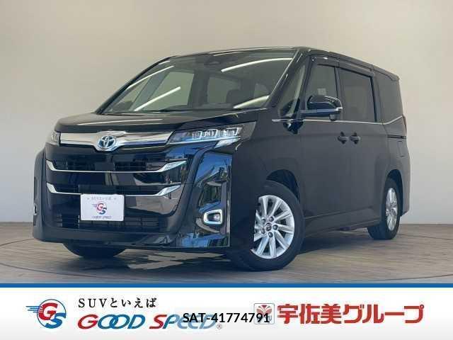 Toyota NOAH 2022-04 8285779-0