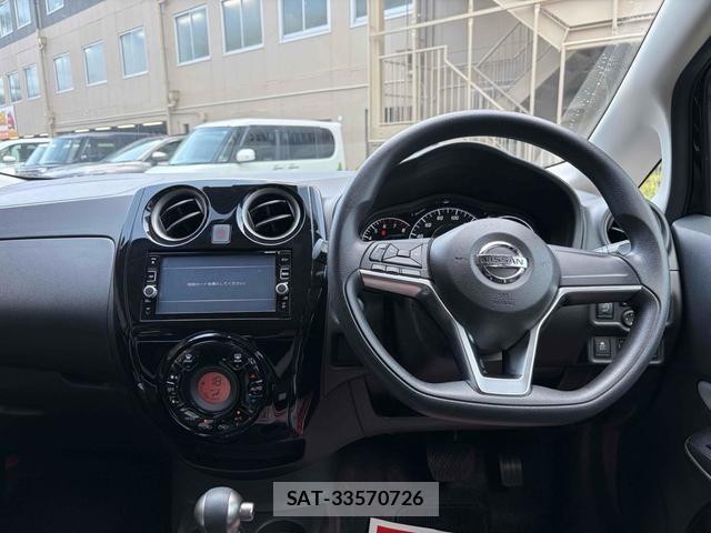 Nissan NOTE 2017-05 8276815-1