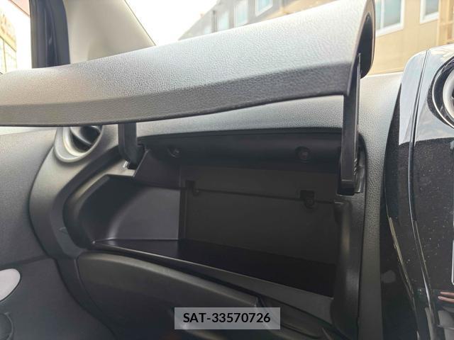 Nissan NOTE 2017-05 8276815-9