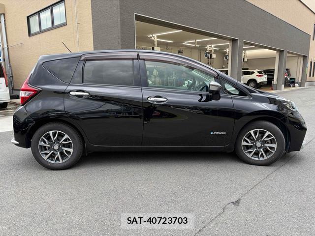 Nissan NOTE 2017-10 8277296-12