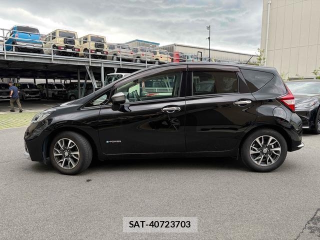 Nissan NOTE 2017-10 8277296-16