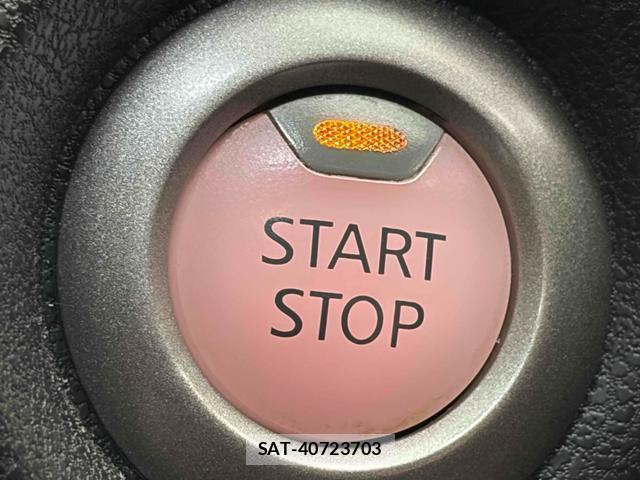 Nissan NOTE 2017-10 8277296-6