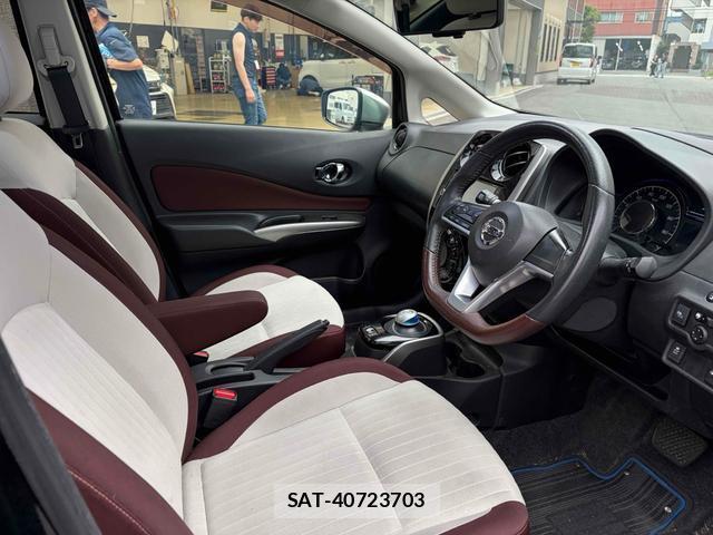 Nissan NOTE 2017-10 8277296-9