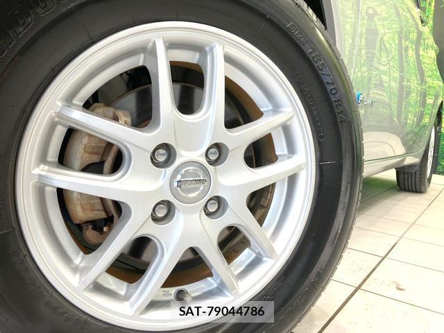 Nissan NOTE 2017-02 8277656-13