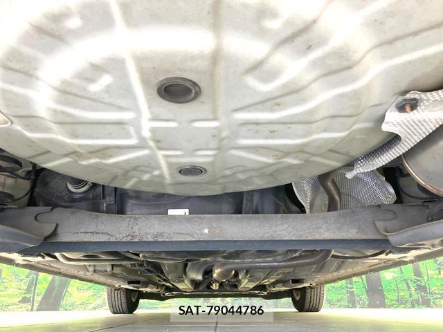 Nissan NOTE 2017-02 8277656-19