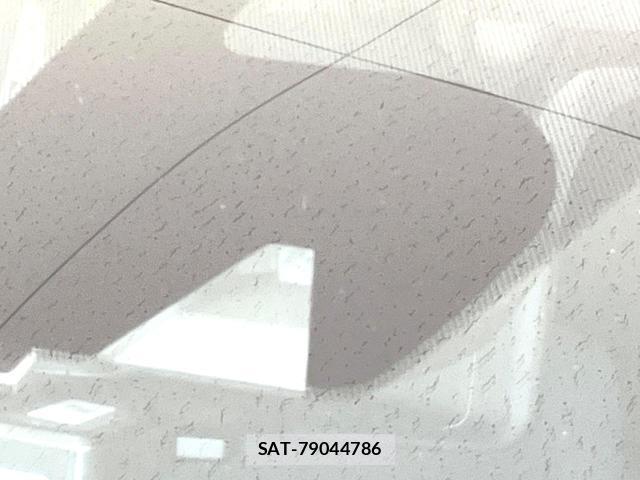 Nissan NOTE 2017-02 8277656-3