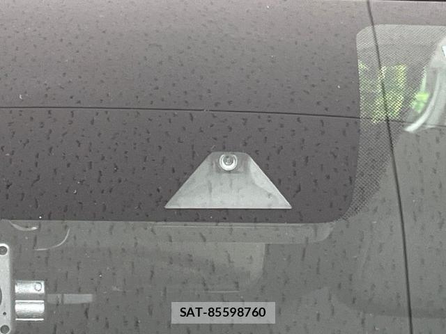 Nissan NOTE 2019-05 8277998-4
