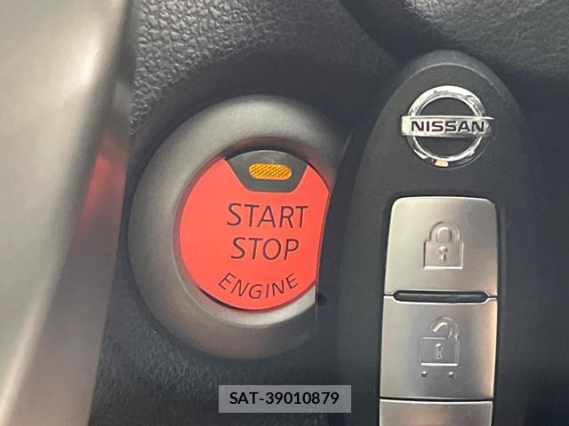 Nissan NOTE 2014-03 8278077-6