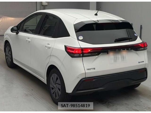 Nissan NOTE 2021-11 8278460-1