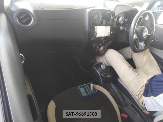 Nissan NOTE 2019-07 8278488-2