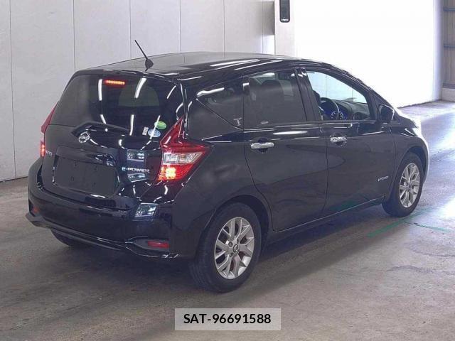 Nissan NOTE 2019-07 8278488-4