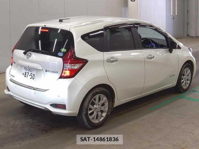 Nissan NOTE 2018-02 8278610-1