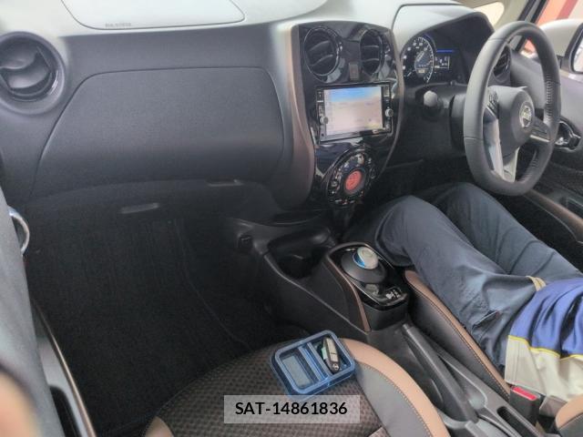Nissan NOTE 2018-02 8278610-2