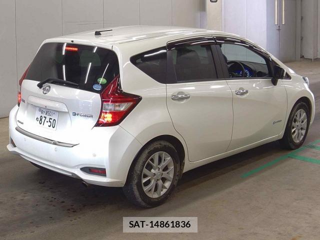 Nissan NOTE 2018-02 8278610-4