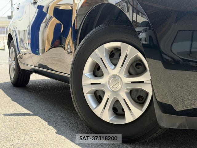 Nissan NOTE 2013-07 8278847-4