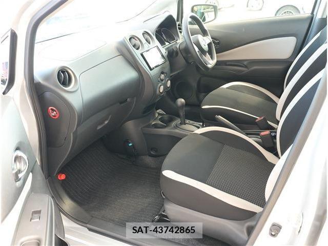 Nissan NOTE 2021-05 8279105-14