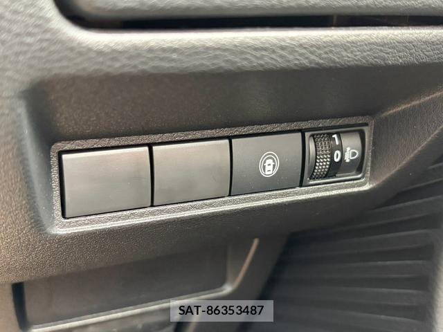 Nissan NOTE 2024-05 8279180-9