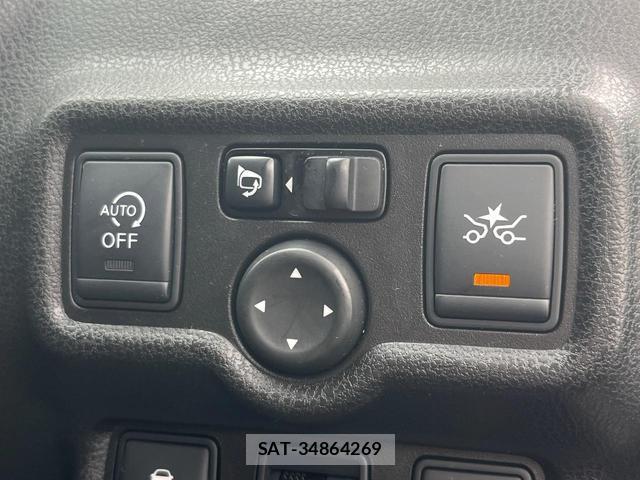 Nissan NOTE 2016-05 8279582-4