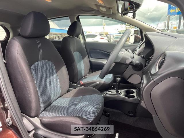 Nissan NOTE 2016-05 8279582-8