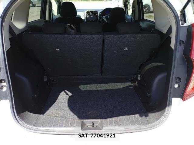 Nissan NOTE 2016-07 8279914-7