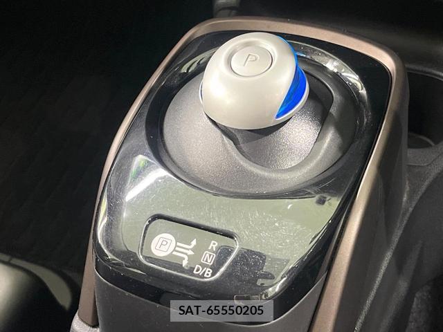 Nissan NOTE 2017-09 8280301-8