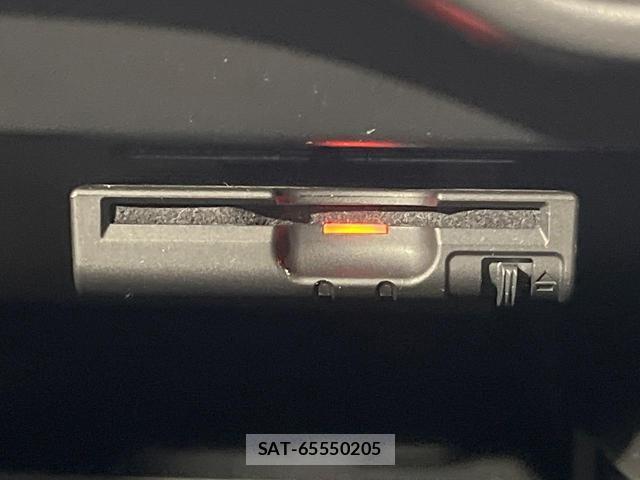 Nissan NOTE 2017-09 8280301-9