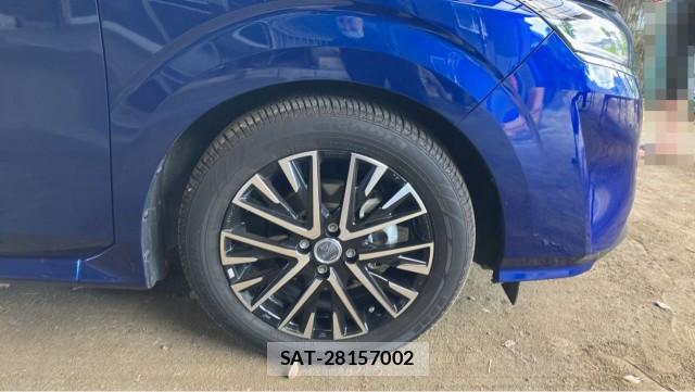 Nissan NOTE 2022-12 8280452-8