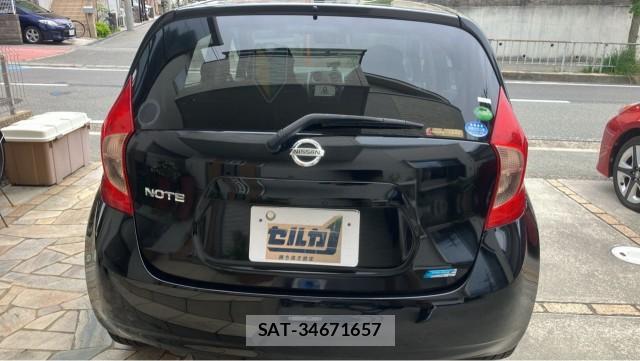 Nissan NOTE 2013-04 8280456-1