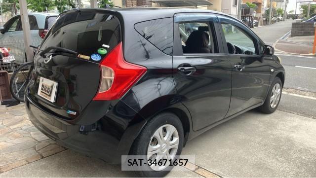 Nissan NOTE 2013-04 8280456-12