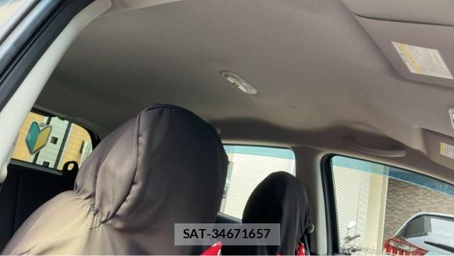 Nissan NOTE 2013-04 8280456-15