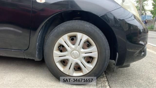 Nissan NOTE 2013-04 8280456-8