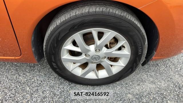 Nissan NOTE 2017-06 8280524-8