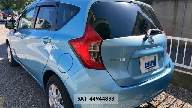 Nissan NOTE 2013-09 8280939-13