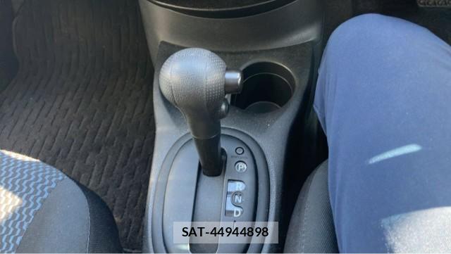 Nissan NOTE 2013-09 8280939-14