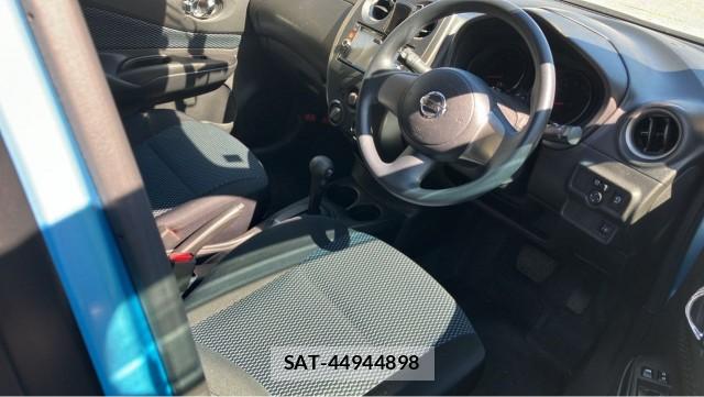Nissan NOTE 2013-09 8280939-5