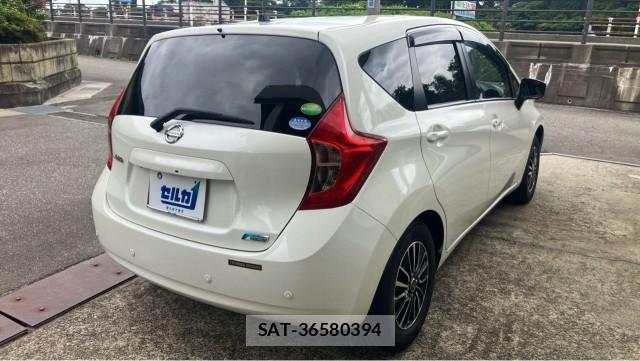 Nissan NOTE 2016-03 8281516-12