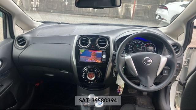Nissan NOTE 2016-03 8281516-2