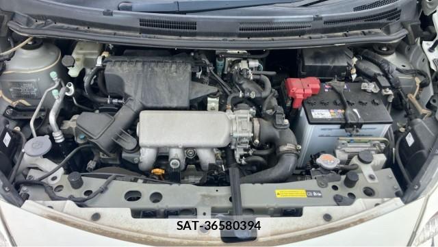 Nissan NOTE 2016-03 8281516-7