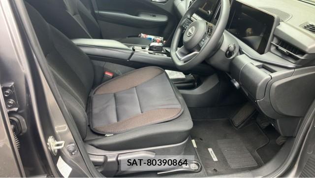Nissan NOTE 2022-01 8281522-5