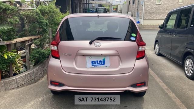 Nissan NOTE 2017-01 8281739-1