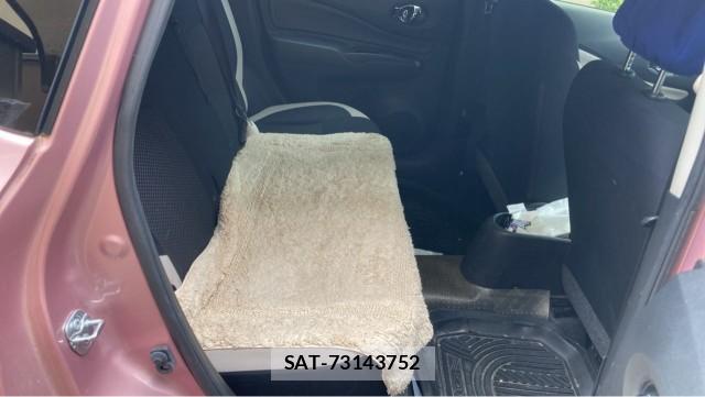 Nissan NOTE 2017-01 8281739-6