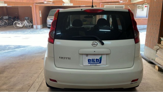 Nissan NOTE 2008-06 8282055-1