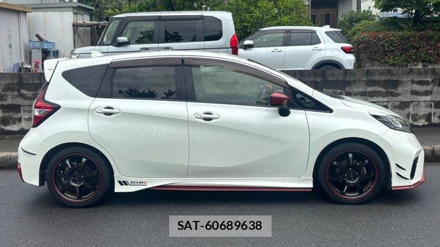 Nissan NOTE 2017-03 8282373-2