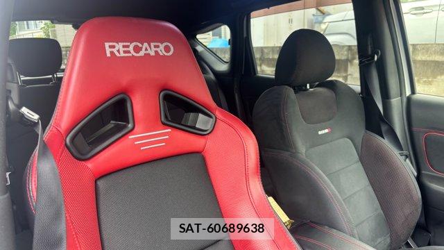 Nissan NOTE 2017-03 8282373-3