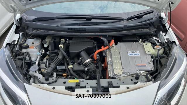 Nissan NOTE 2019-06 8282428-7