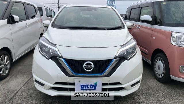 Nissan NOTE 2019-06 8282428-9