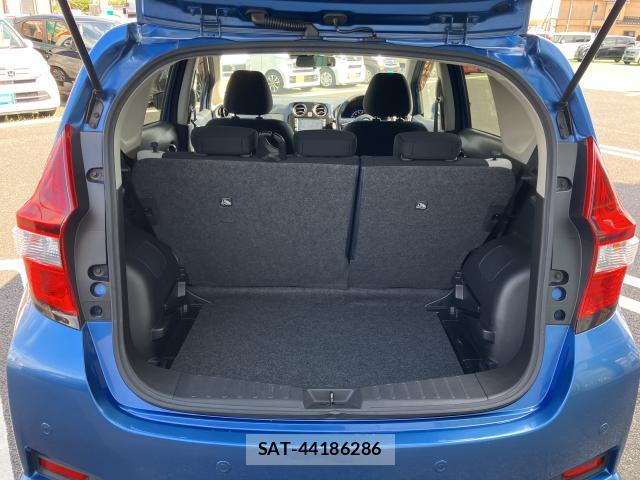 Nissan NOTE 2018-12 8282923-17