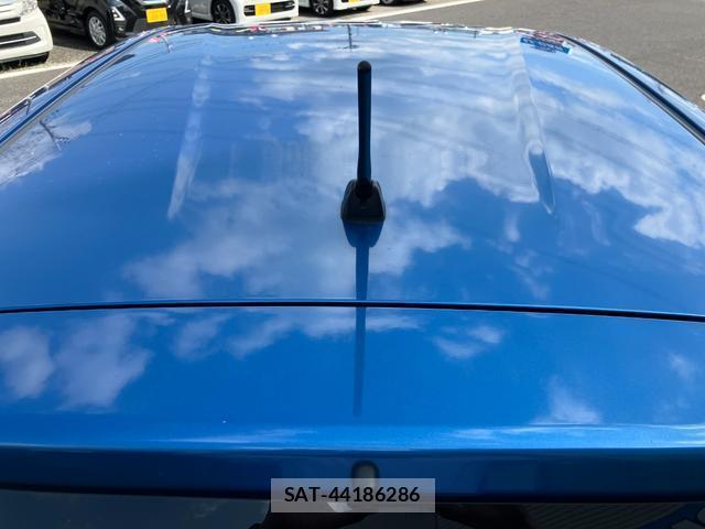 Nissan NOTE 2018-12 8282923-19
