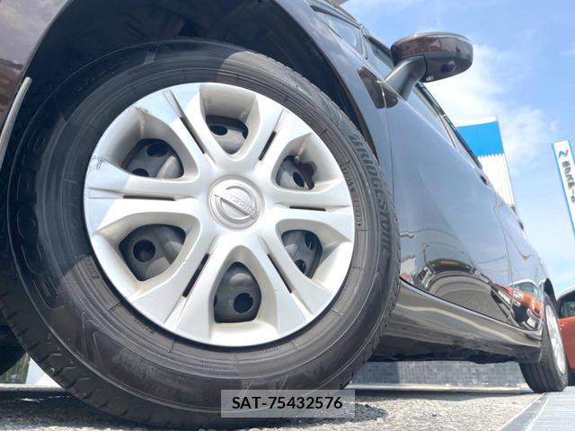 Nissan NOTE 2015-05 8283050-11